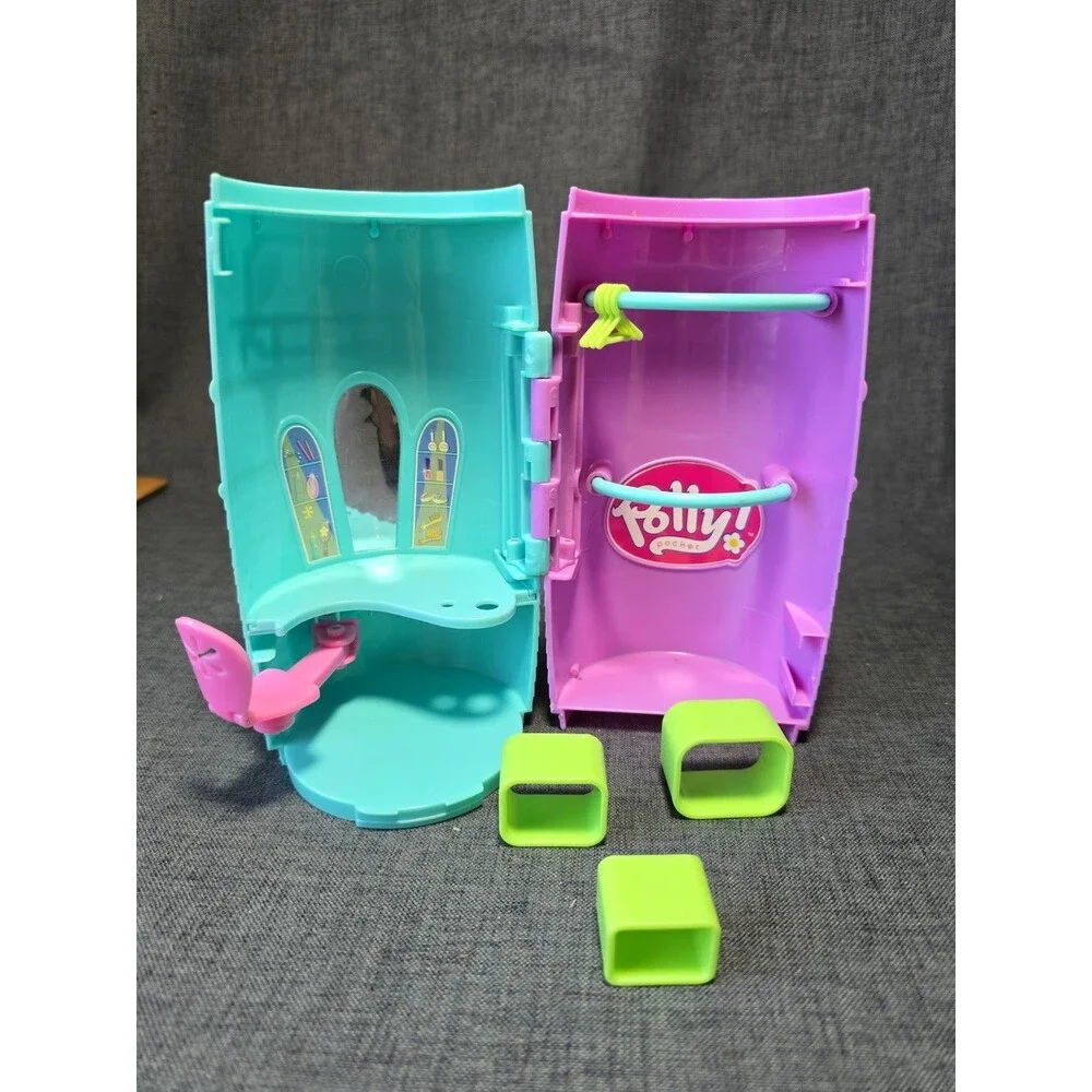 2004 Polly Pocket Car Go Fun Playset Portable Pop Open Fun Cylinder W/ Accessory